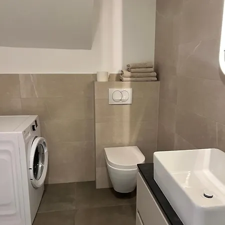 Lily * לובליאנה